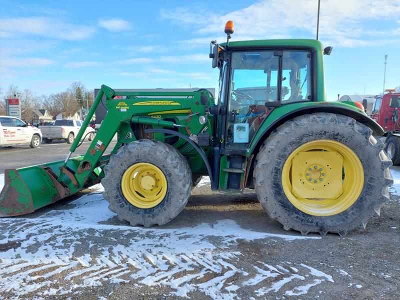 Tractors  John Deere 6430 Photo